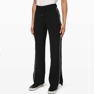 Lululemon On The Right Track Pants Black